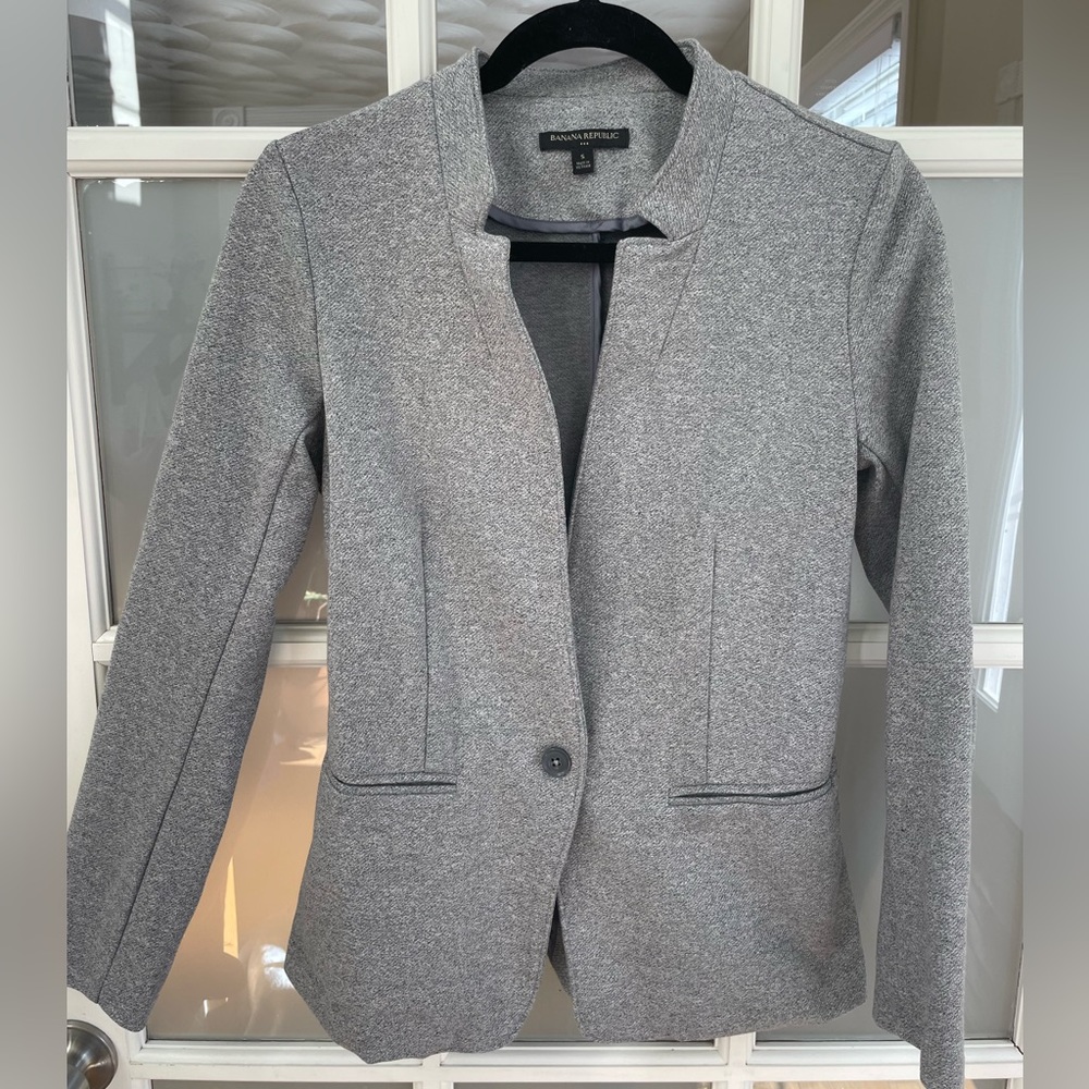Banana Republic Lightweight Gray Blazer